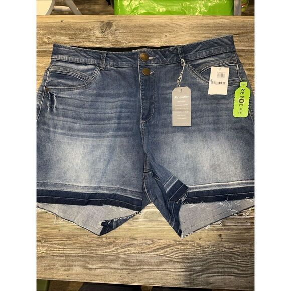 Wit & Wisdom Pants - Wit & Wisdom Women’s Absolution Skyrise Denim Stretch Shorts. Size 20W. NWT. Z